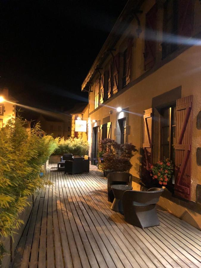 A L'Aube Des Volcans Charbonnieres-les-Vieilles Exterior photo
